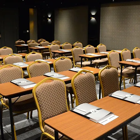 ホテル Tryp By Wyndham Sancaktepe 5*