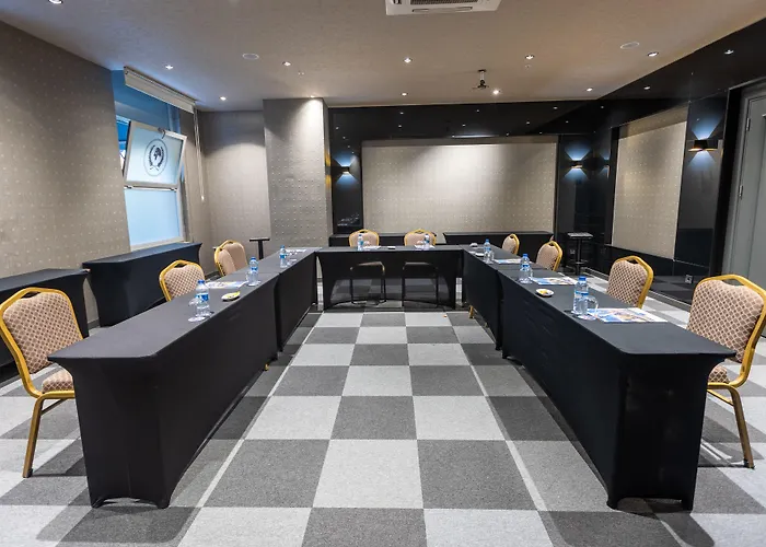 Tryp By Wyndham Sancaktepe Отель