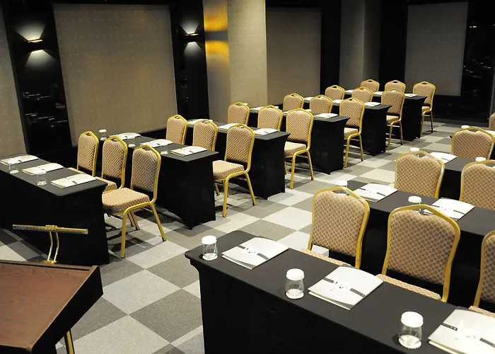 Tryp By Wyndham Sancaktepe Отель