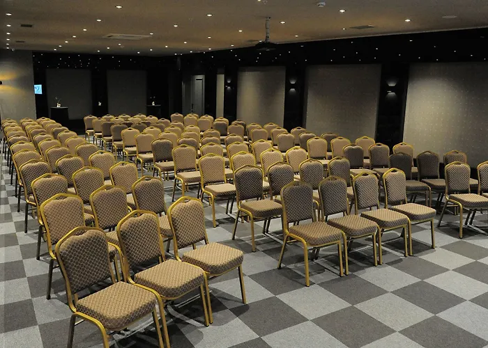 Отель Tryp By Wyndham Sancaktepe Стамбул